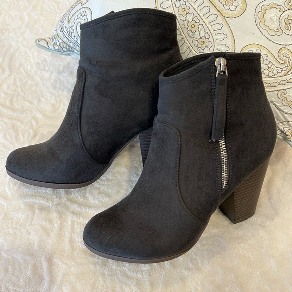 Journee Collection Shoes - JOURNEE COLLECTION LINK BOOTIE 9